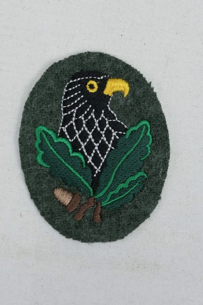 Sniper badge embroidered on green cloth sleeve badge