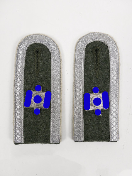 Pair of epaulettes shoulder boards NCO Inf.Rgt. 271 Feldherrnhalle with overlays