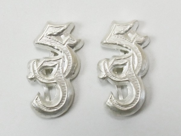 1x pair of paratrooper epaulettes pads FJ silver