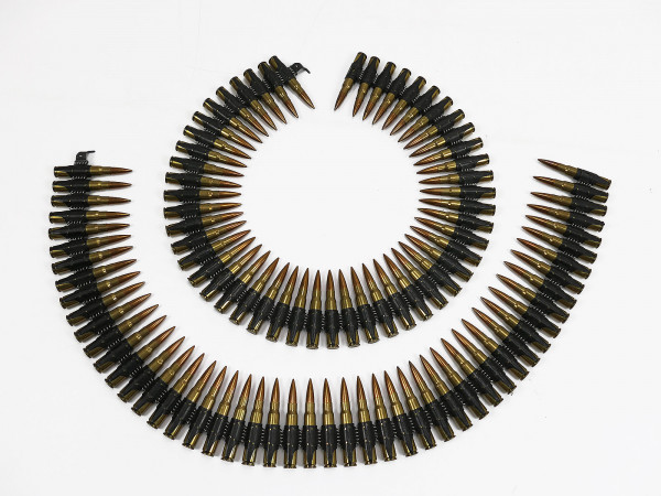 1x cartridge belt / ammunition belt 8x57 with 50x deco cartridges on MG belt