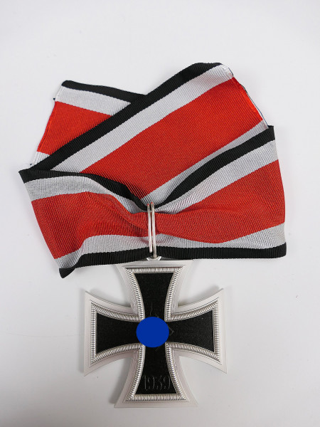 Grand Cross of the Iron Cross 1939 with ribbon / Hermann Göring