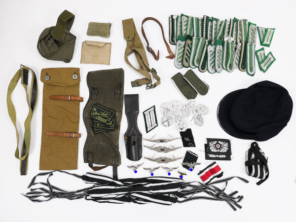 Militaria Konvolut effects badges epaulettes collar ribbons HJ cap ANSEHEN