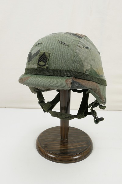 #51 US ARMY Paratrooper Combat Helmet Original Combat Helmet Size XS with Woodland Helmet Cover