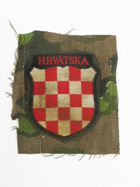 Sleeve badge volunteer weapons SS Croatia HRVATSKA on original camouflage fabric oak leaves