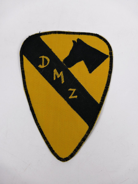 US ARMY 1st Cavalry Division Patch DMZ Demilitarized Zone Infantry Vietnam