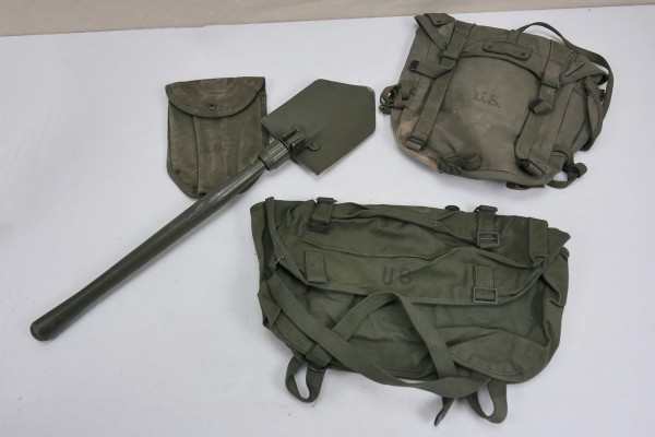 Assault Pack Field Cargo + Combat M-1945 Combat Pouches + Folding Spade with Cover WW2