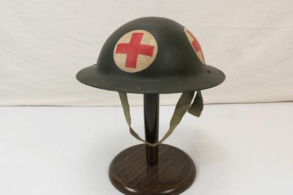 Plate Helmet British Steel Helmet With Chin Strap Medic British Army Red Cross
