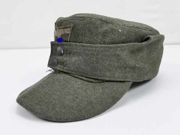 Wehrmacht M43 field cap size 59 old material with original trapeze effects from museum liquidation