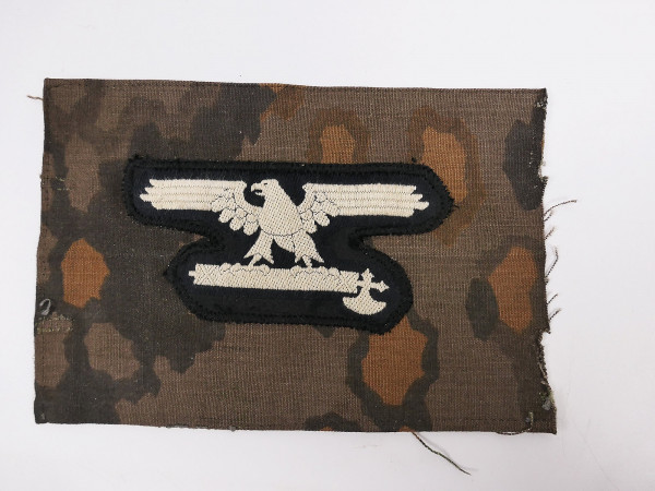Badge Italian Arms Elite No.1 sleeve eagle on original oak leaf fabric Autumn