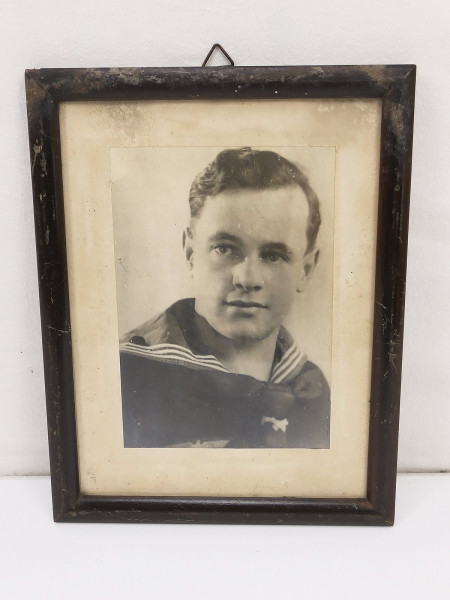 Kriegsmarine photo young soldier in navy uniform 11.5x16,5 framed portrait