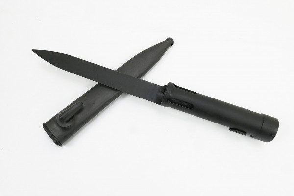 Belgian FN FAL M1965 bayonet