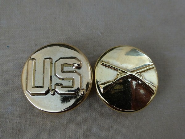 US Collar disc collar badge infantry teams