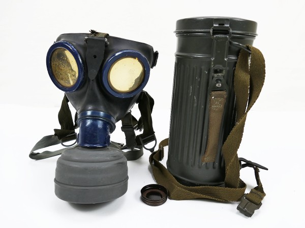 Wehrmacht original gas mask GM-30 + filter FE41 in gas mask box with strapping