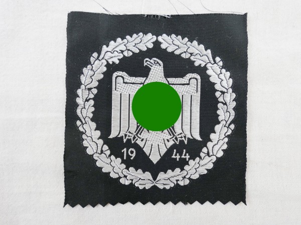 Badge National Socialist Reichsbund for Physical Education (NSRL)