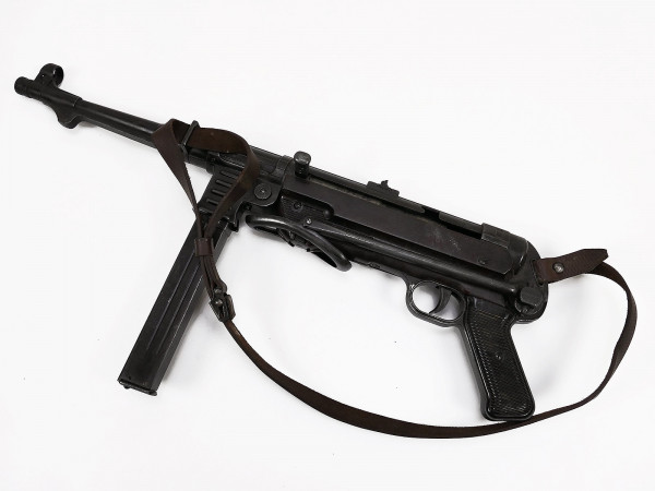 Single piece MP40 submachine gun Wehrmacht deco model film weapon ANTIK with carrying strap MP 40