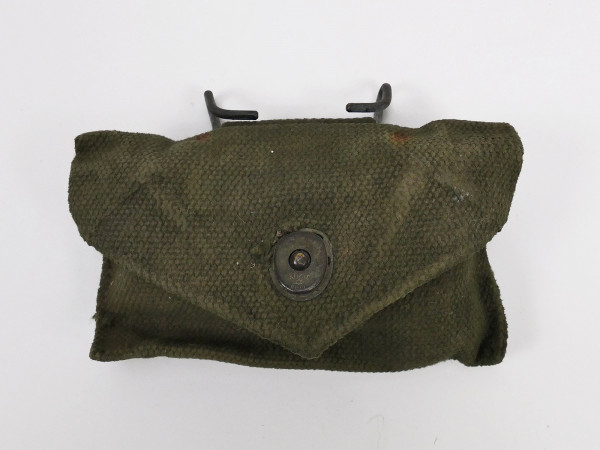 #9 US Army First Aid Kit M-1942 Pouch OLIV first aid kit bag with contents