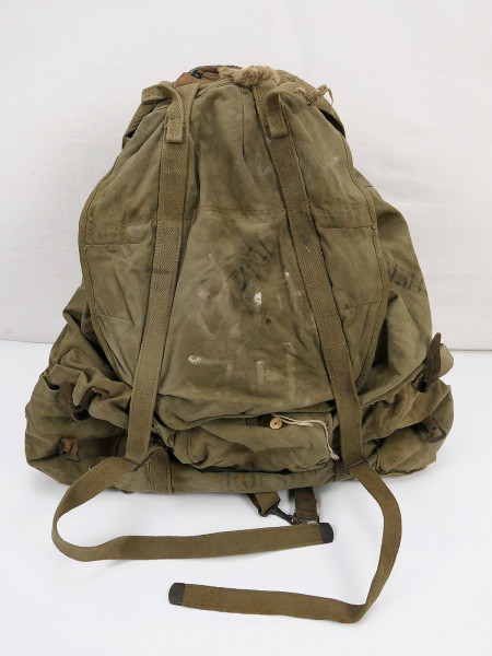 US Army WW2 Mountain Troops Mountain Troops Backpack 1942 Backpack + Frame / Carrying Frame