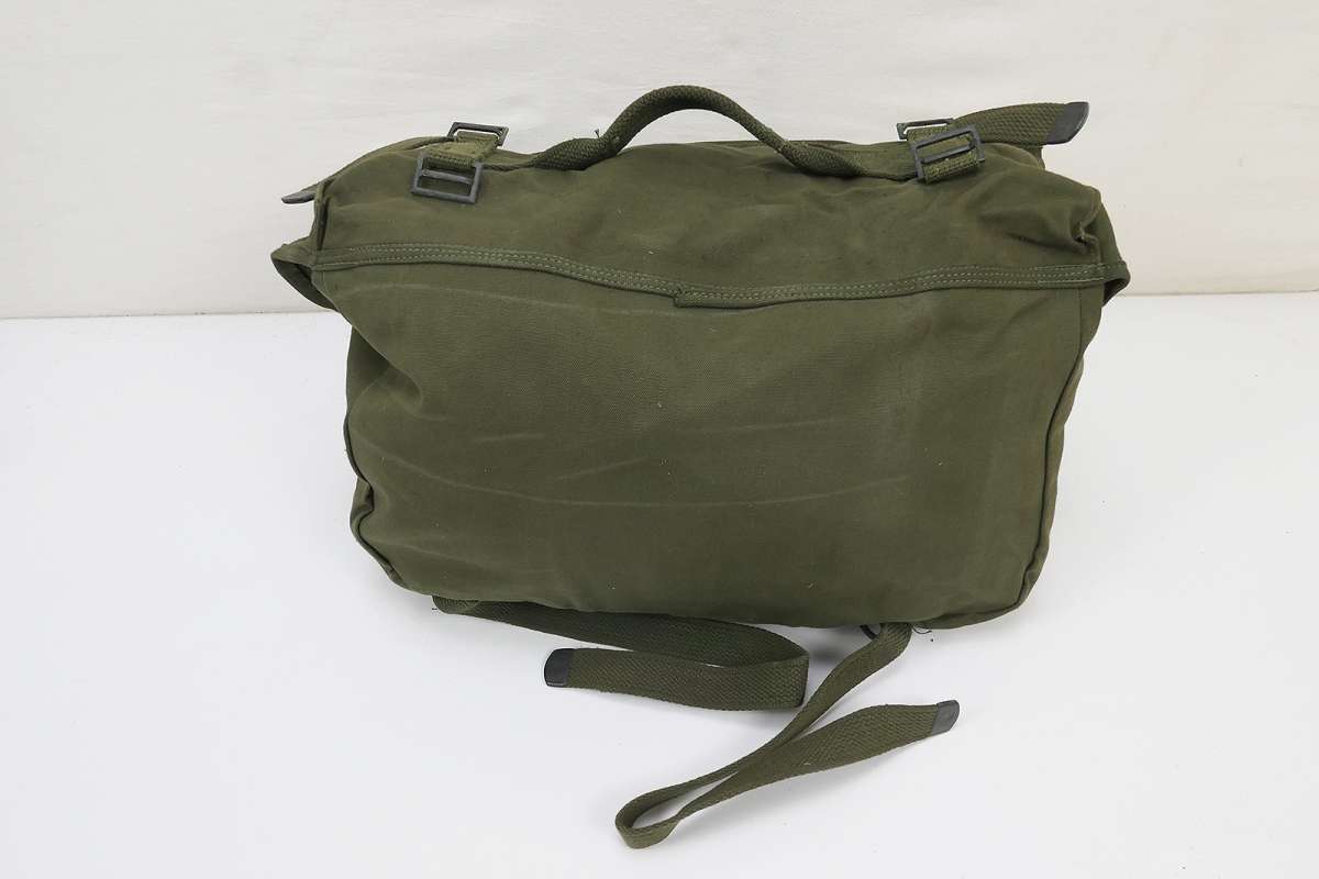 3 US Pack Field Cargo M-1945 bag + US Wool Sleeping Bag 3 US Pack Field Cargo M-1945 bag + US Wool Sleeping Bag