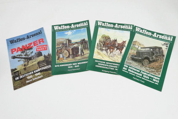 4x issue of the magazine Waffen Arsenal around the 2nd World War