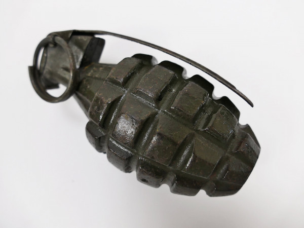 #B Original US ARMY MK2 Grenade Pineapple Pineapple Splitter Hand Grenade Metal Grenade dismountable