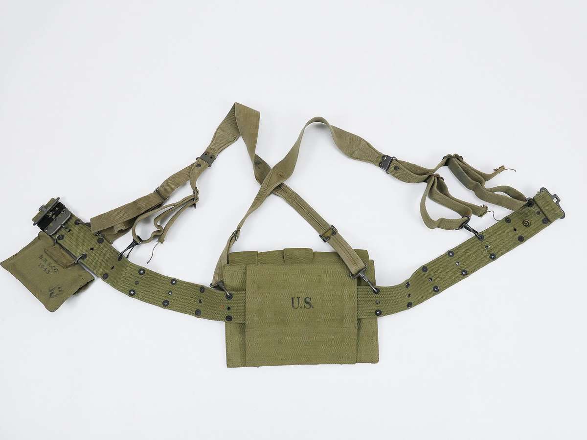 希少 第二次世界大戦後の米国木製ポール2本セット 軍幕