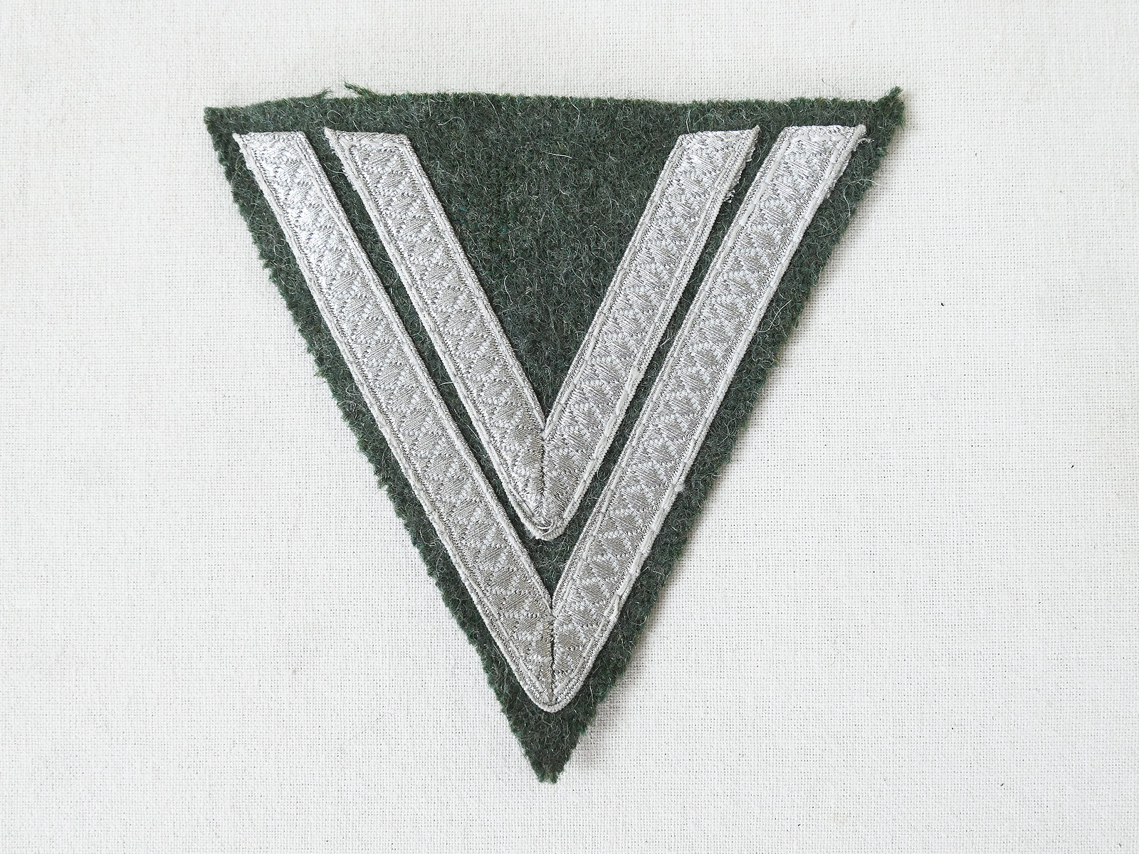 WWII Dienstgradabzeichen auf Tarn Heer Leutnant WH Camo Rank 