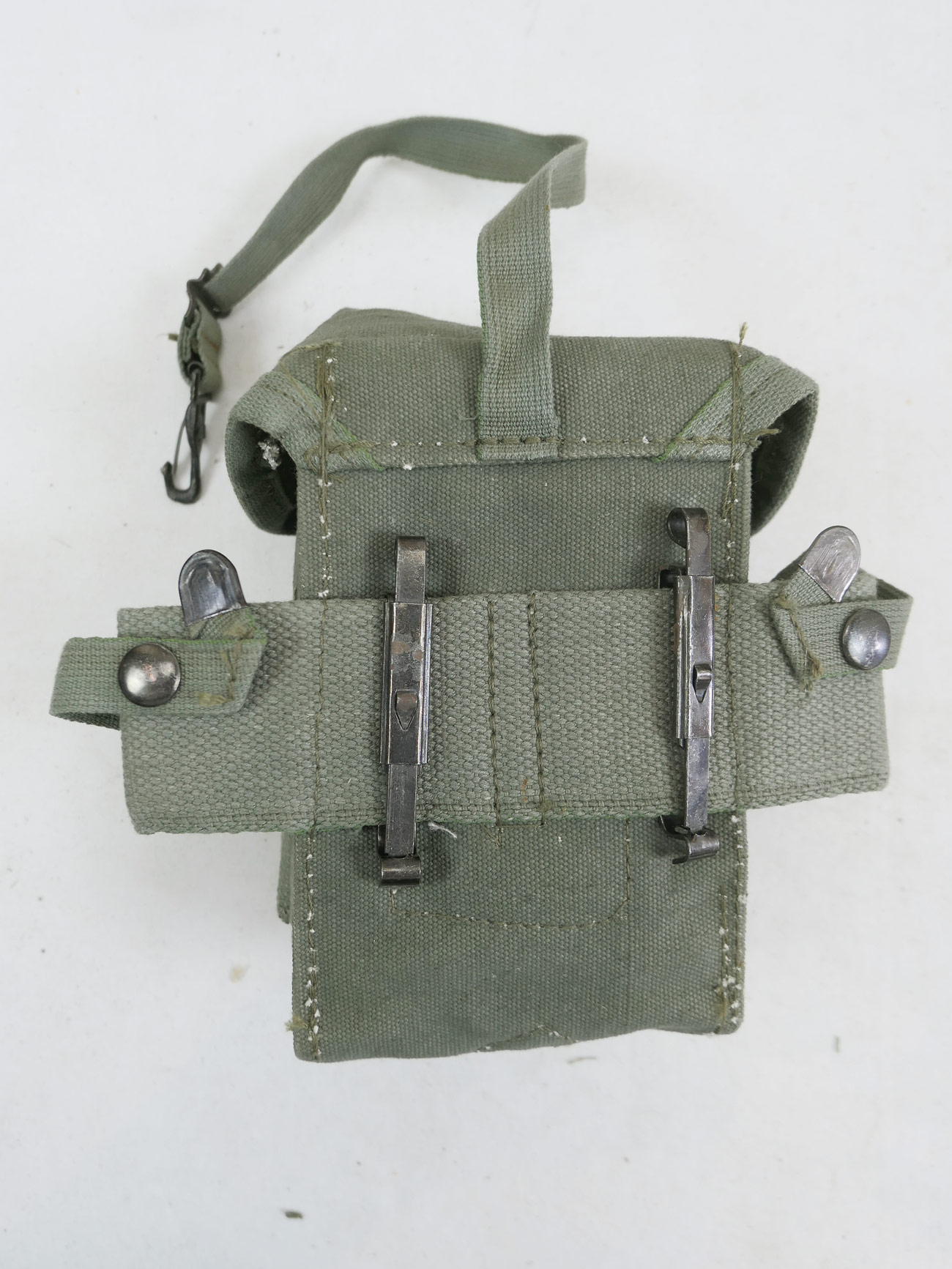 2x TYPE US Vietnam M-1956 Case small arms ammunition pouch magazine