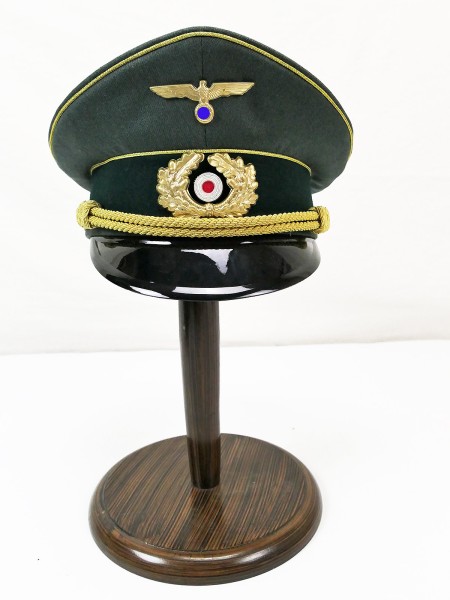 Peaked cap for a general gabardine with effects Gr.57