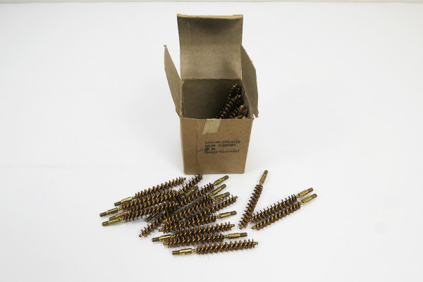 1x US Army 9mm cleaning brush for handguns