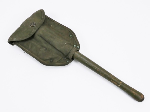 #7/ ORIGINAL US ARMY WW2 folding spade with bag 1944