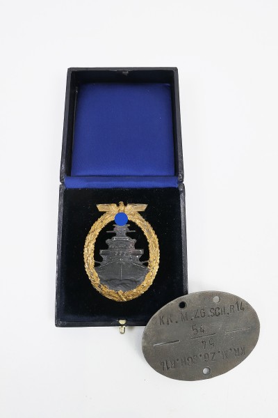 Kriegsmarine Fleet War Badge Fleet War Badge in award case + identification mark