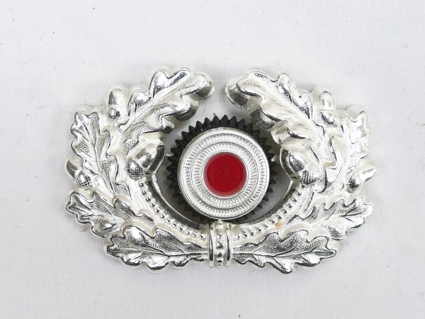 Oak leaf wreath with red felt cockade for Wehrmacht peaked cap