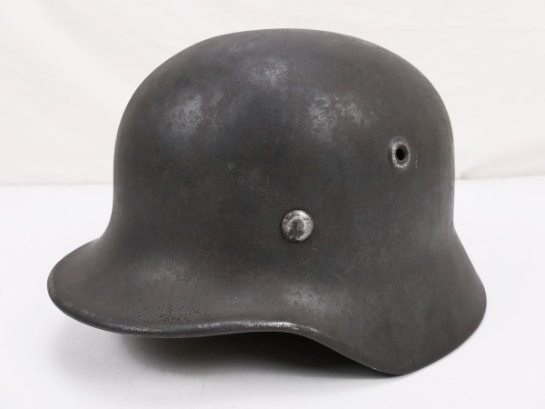 Wehrmacht steel helmet M40 Q64 original with helmet lining Gr.57 from museum liquidation