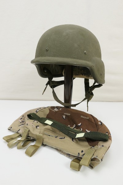 #56 US ARMY Paratrooper Combat Helmet Original Combat Helmet Size Small with Desert Helmet Cover
