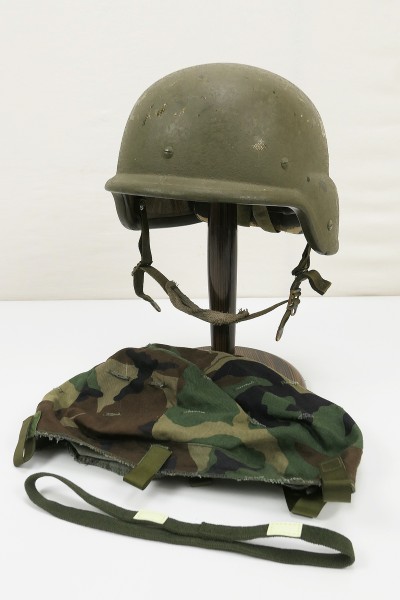 #37 US ARMY PASGT Combat Helmet Original Combat Helmet Size Small with Woodland Helmet Cover