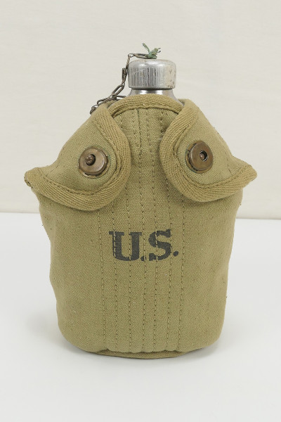 #3 Original US Army WW2 canteen and mug with repro cover