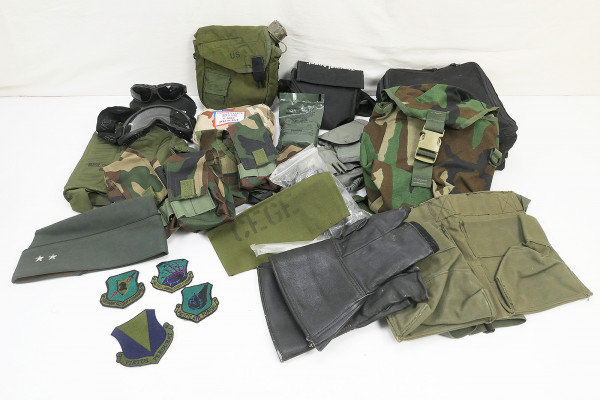 Miliaria mixed lot US 80s and 90s bags pouches pants field shirts equipment