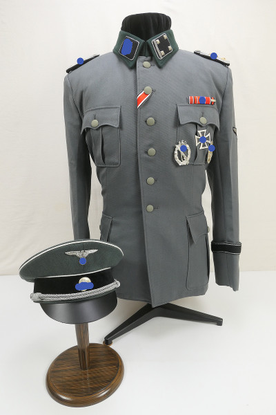 Waffen SS M36 gabardine uniform field blouse size L completely effected with peaked cap 59cm