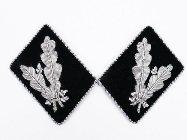 SS rank badge / collar mirror Oberführer flat variant museum production