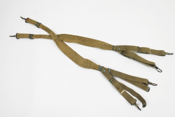 #5 ORIGINAL US ARMY WW2 Suspenders belt carrying aid khaki