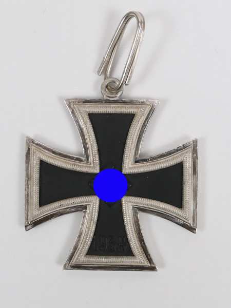 Wehrmacht Knight's Cross of the Iron Cross L/12 C.E. Juncker 800 silver museum piece