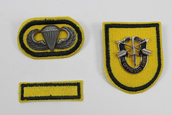 US Parachute Jump Wing oval - Beret Patch - Candy Bar 3rd Design 1964 Badge