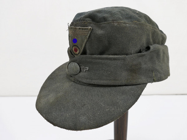 Wehrmacht M43 single button field cap italian doppia faccia cloth with original trapeze effects / 60