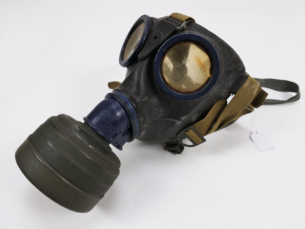 Wehrmacht gas mask protective mask size 2 btc44 rubber + filter FE41 #91