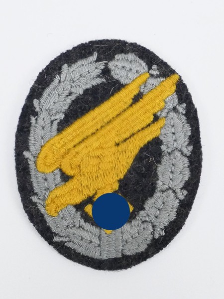 Paratrooper badge embroidered on fabric for airman blouse paratrooper