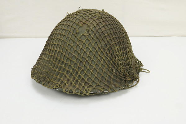British Army MKIII Turtl steel helmet with chinstrap helmet net 1967