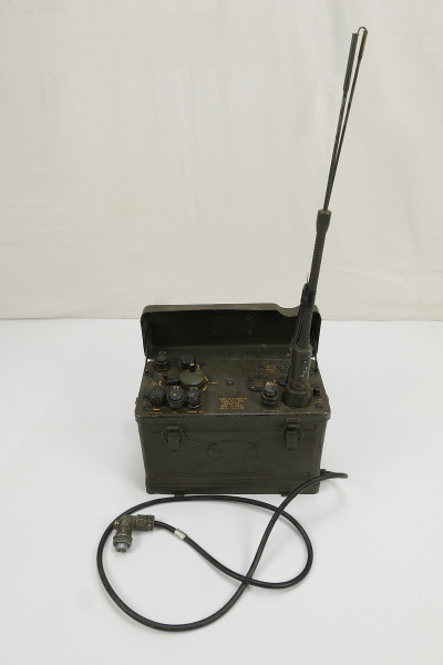 Vietnam US Army RADIO BC-1000 RADIO + Accessories Antenna Vietnam