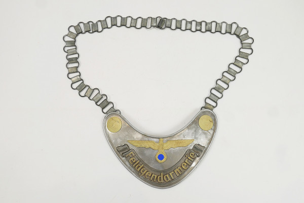 Wehrmacht ring collar field gendarmerie collar shield army