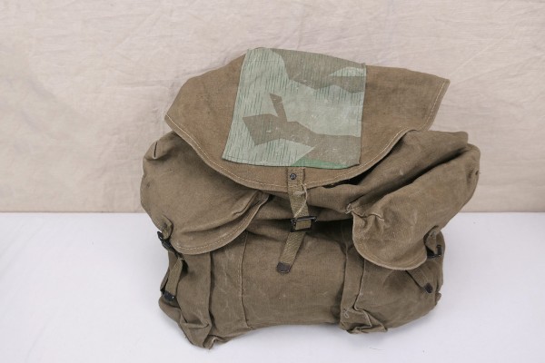 TYP Wehrmacht large DAK backpack tropics with attached splinter camouflage bag