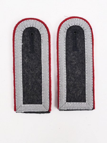 Epaulettes Luftwaffe Artillery / Flak red piping for sergeant epaulettes